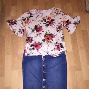 Ruffle sleeve floral shirt